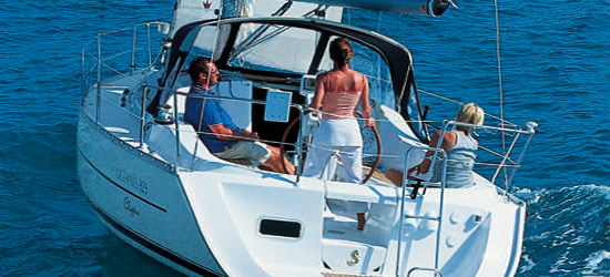 Oceanis 323