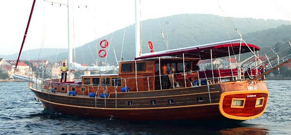 Gulet Krila