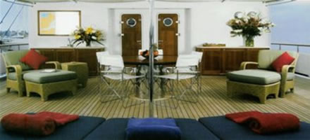 M/Y Private Lives