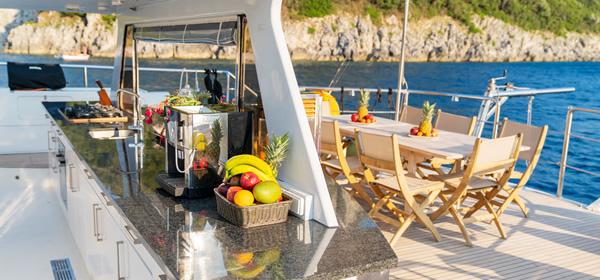 Catamaran Mystique