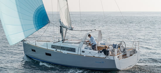 Oceanis 38