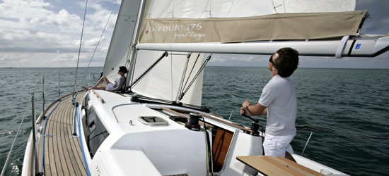 Dufour 375