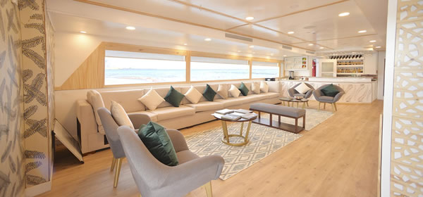 Galapagos Sea Star Mega Yacht