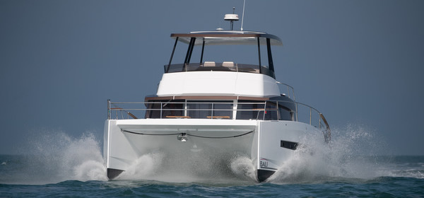 Bali 4.3 Power Catamaran
