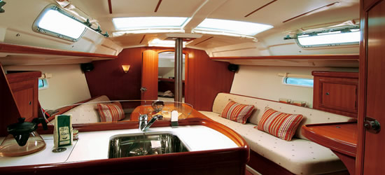 Oceanis 323