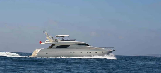 Ferretti 70 Fly