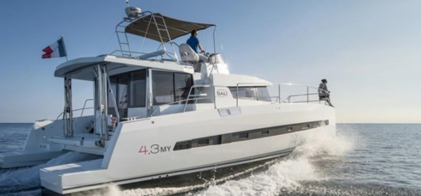 Bali 4.3 Power Catamaran