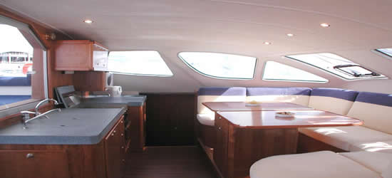 Catana 471