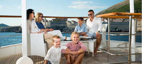 M/Y La Perla