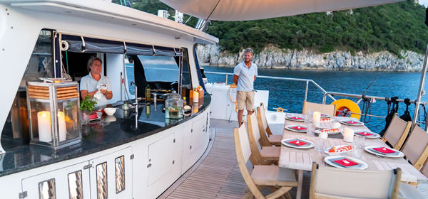 Catamaran Mystique