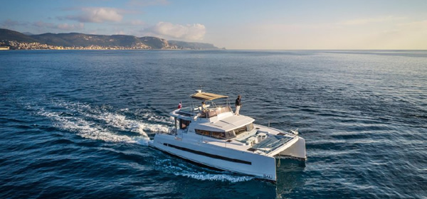 Bali 4.3 Power Catamaran