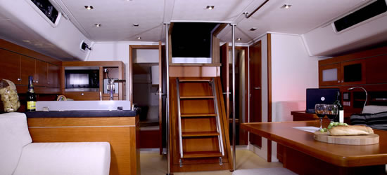 Hanse 545