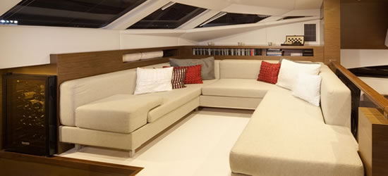 Power Catamaran Damrak II