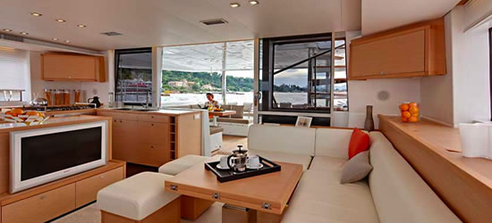 Lagoon 560