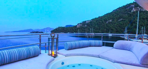 M/Y Ariela