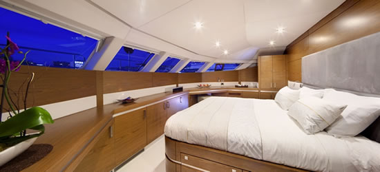Power Catamaran Damrak II