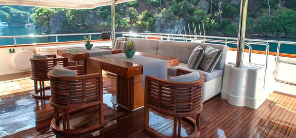 M/Y Ariela