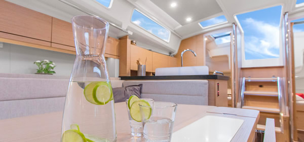 Hanse 418