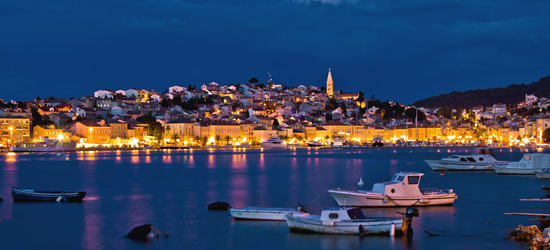 El paisaje marino panorámico azul Mali Losinj